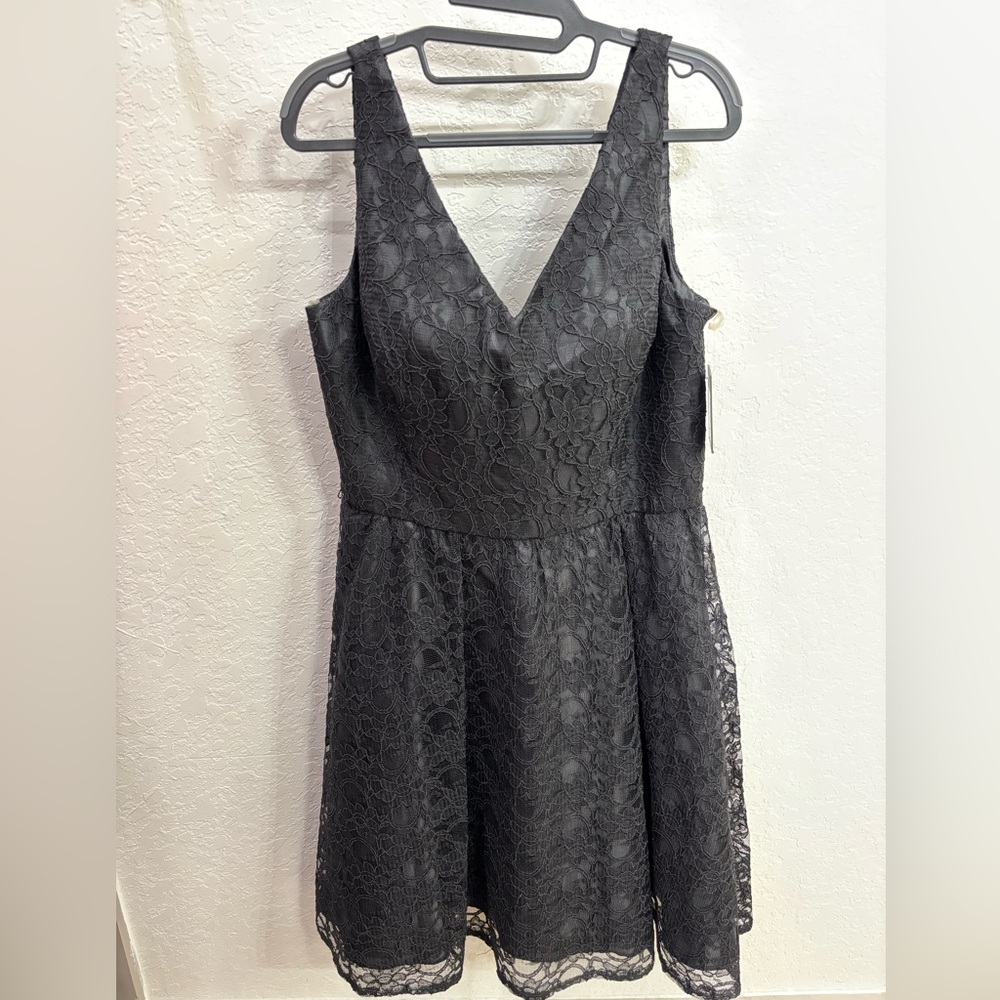 MARINA Black Lace Midi Dress